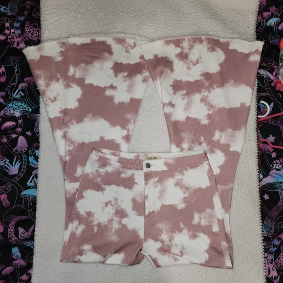 NWT Dolls Kill Trendy, Bad Ass Pink Clouds Stretchy Jeans - Picture 5 of 10